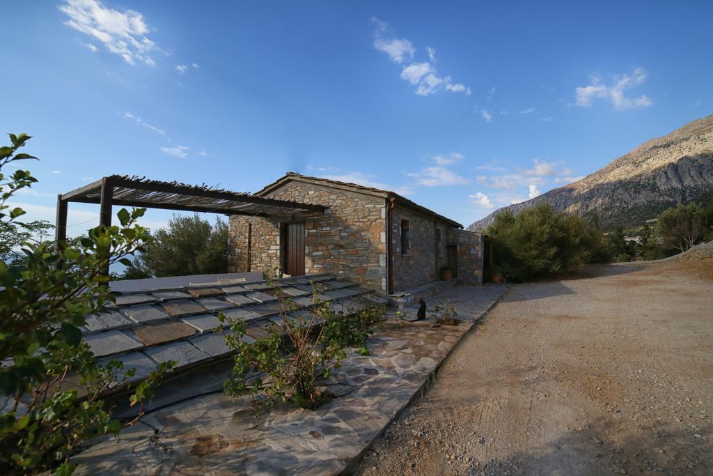 Pyrgos Traditional Village Ágios Kírykos Exterior foto